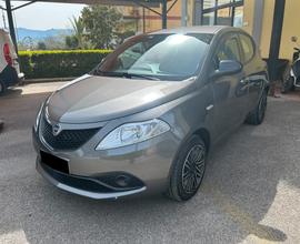 Lancia Ypsilon 1.2 69 CV 5 porte S&S Gold