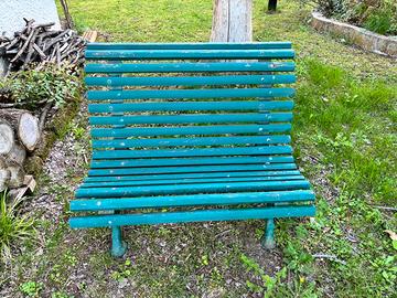 Panchina da giardino molto robusta