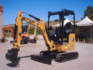 MiniEscavatore usato CATERPILLAR 301.5