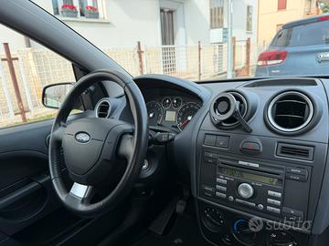 Ford fiesta 1.2 titanium 34 mila km