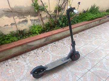 Monopattino Elettrico