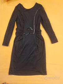 Abito nero con paillettes e pizzo