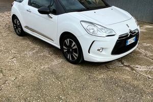DS 3 1.6 HDi 90 cv So Chic del 2011