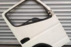 Porta anteriore destra FUSO Mitsubishi Canter