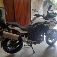 Benelli trk502x