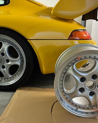 1 cerchio posteriore Speedline per Porsche