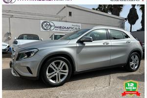 MERCEDES-BENZ GLA 200 d Automatic Sport