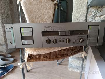 amplificatore akai