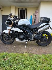 Triumph Speed Triple 1050