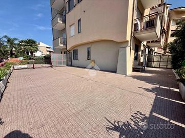 3 LOCALI A ANDORA