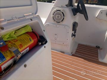 Imbarcazione 5mt completa