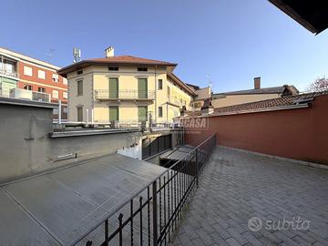 QUADRILOCALE TERMOAUTONOMO IN ZONA CENTRALE A COSS