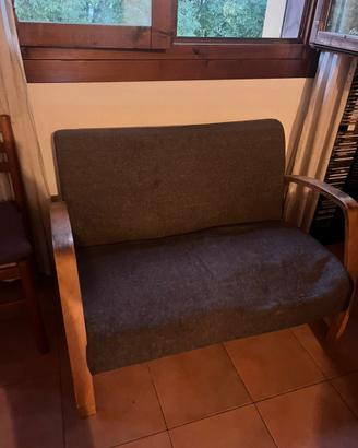 DIVANETTO