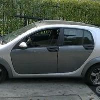 Ricambi Smart Forfour 2004 1300cc B. kw70 135930