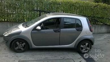 Ricambi Smart Forfour 2004 1300cc B. kw70 135930