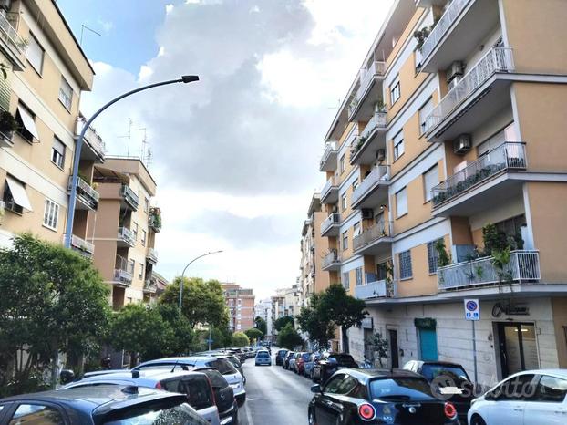 NEGOZIO A ROMA