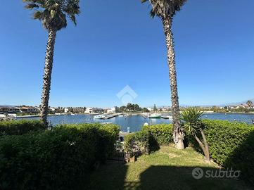 VILLA A SCHIERA A CASSANO ALLO IONIO