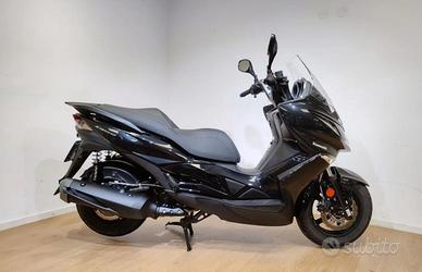 Kawasaki J300 - 2018