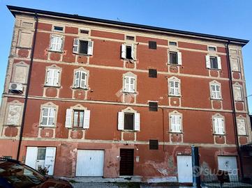 4 LOCALI A NOVELLARA