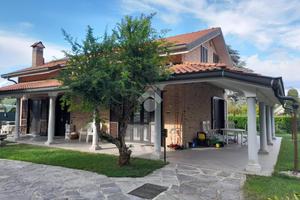VILLA SINGOLA A INVERIGO
