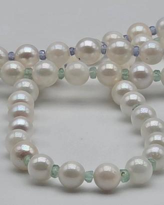 Collana perle akoya, smeraldi e tanzanite