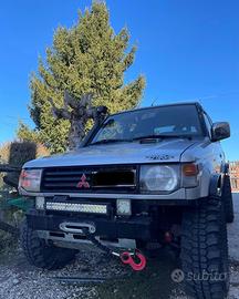 Mitsubishi pajero v20
