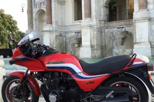 Kawasaki GPZ 1100 unitrak KZT 10 BE