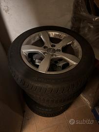 Cerchi in lega Audi A1 con gomme invernali