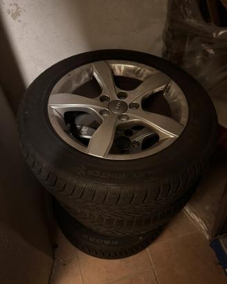Cerchi in lega Audi A1 con gomme invernali