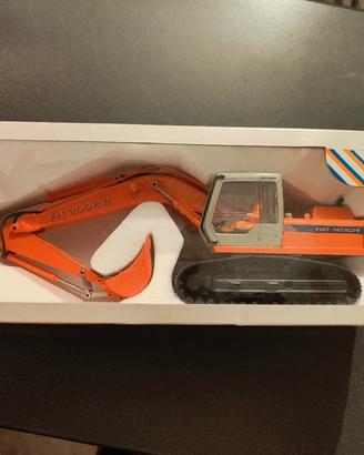 escavatore Hitachi 