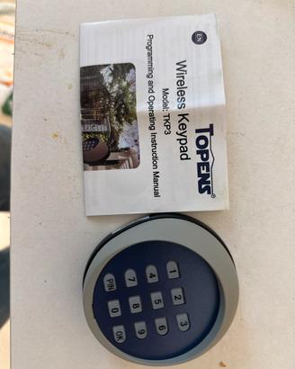 Apricancello con codice wireless