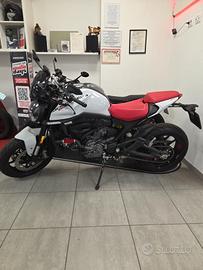 Ducati Monster 937 ICEBERG WHITE 2025 valuto permu