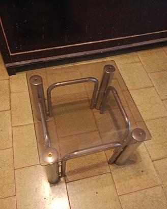 Tavolino in vetro metallo 