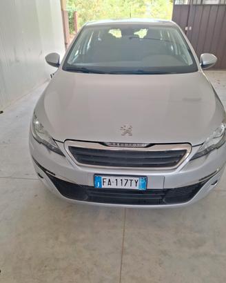 Peugeot 3008 BlueHDi 120 EAT6 S&S Active