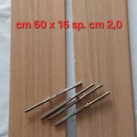 Coppia di mensole in rovere