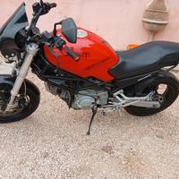 DUCATI MONSTER 750