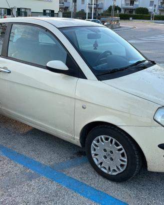 Lancia Ypsilon 1.2 benz neopatentati