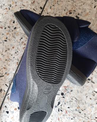 Scarpe uomo adattabili