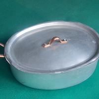 casseruola ovale in alluminio con coperchio 
