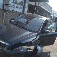 FORD FOCUS 2.0 B 2009 SYDA  PER RICAMBI