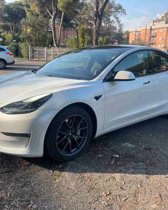 Tesla Model 3 Long Range Dual Motor AWD 82KWH