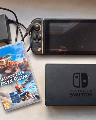 Nintendo Switch console usata + dock + gioco