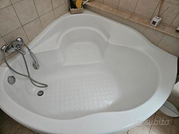 VASCA DA BAGNO TEUCO ANGOLARE  140X140 RESINA
