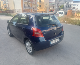 TOYOTA YARIS 1.0 70CV compreso passagio