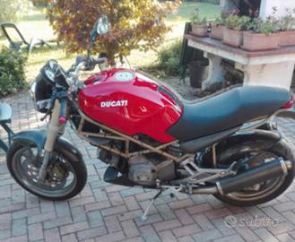 Ducati monster 600