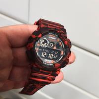 G-Shock GD- 120 camo red.