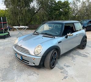 Mini cooper 1.6 benzina anno 2005