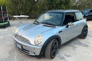 Mini cooper 1.6 benzina anno 2005