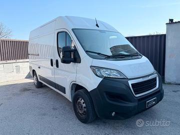 Peugeot Boxer 2022 2.2 BlueHDi 140 L2H2
