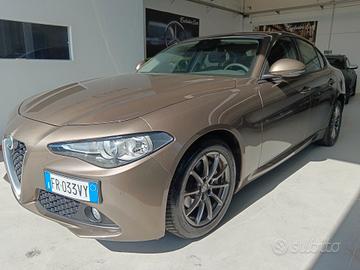 Alfa Romeo Giulia 2.2 Turbodiesel 180 CV Super PRE